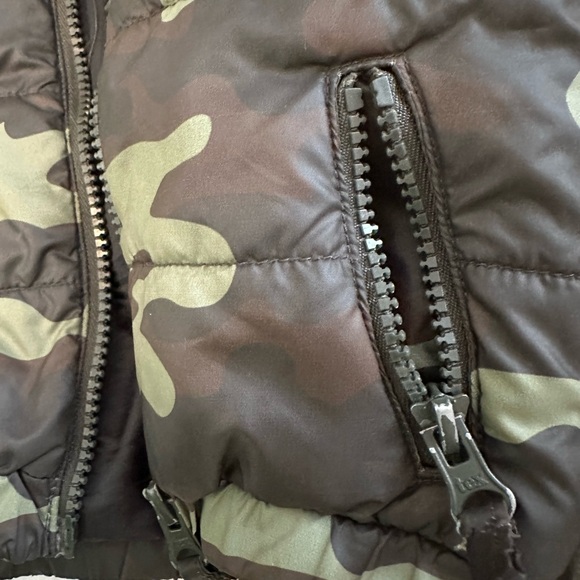 Little Boys’ Camo Vest by Winter Warmers - Picture 6 of 13